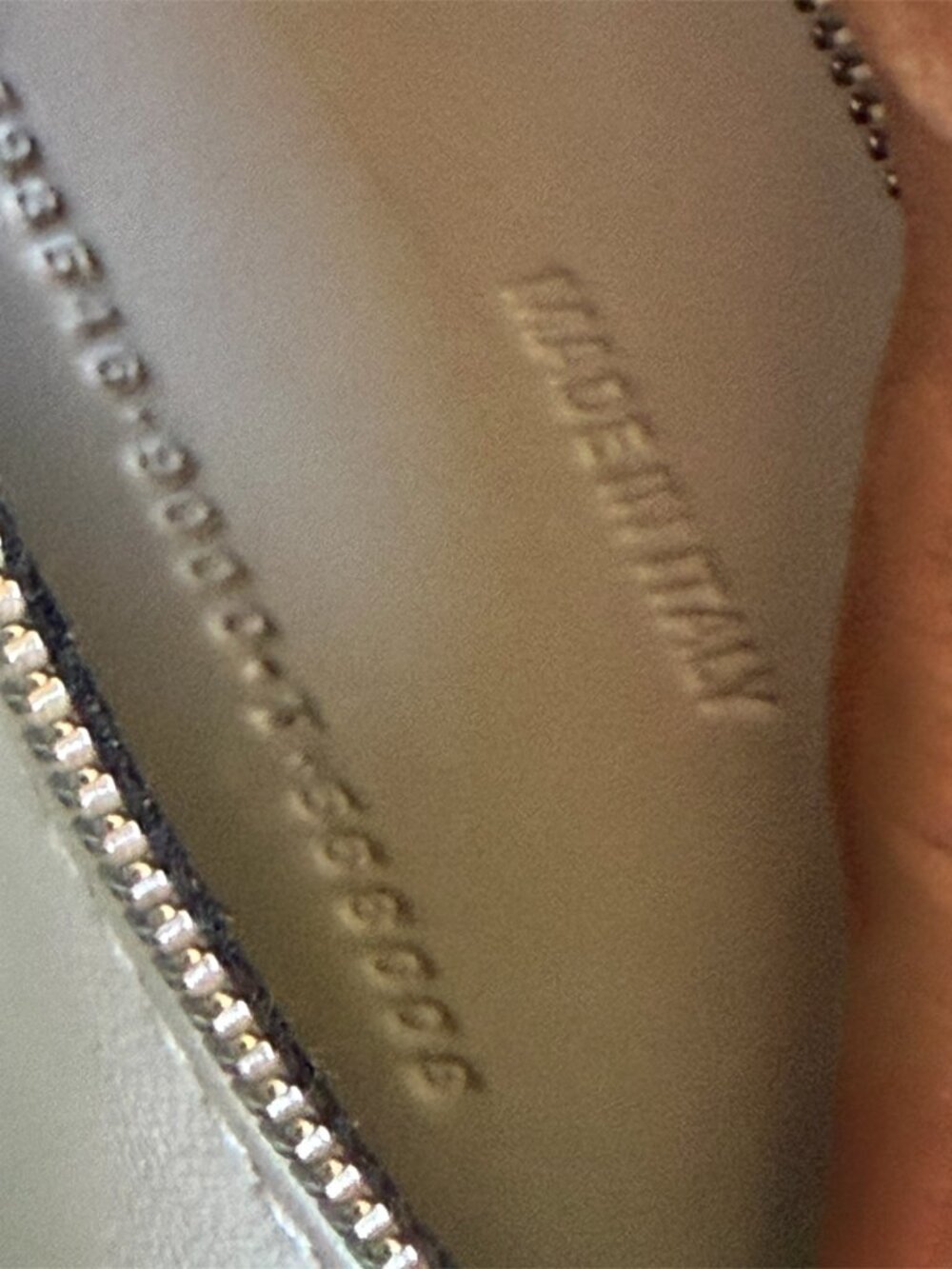 BALENCIAGA "Hourglass" SMALL - Picture 10 of 10